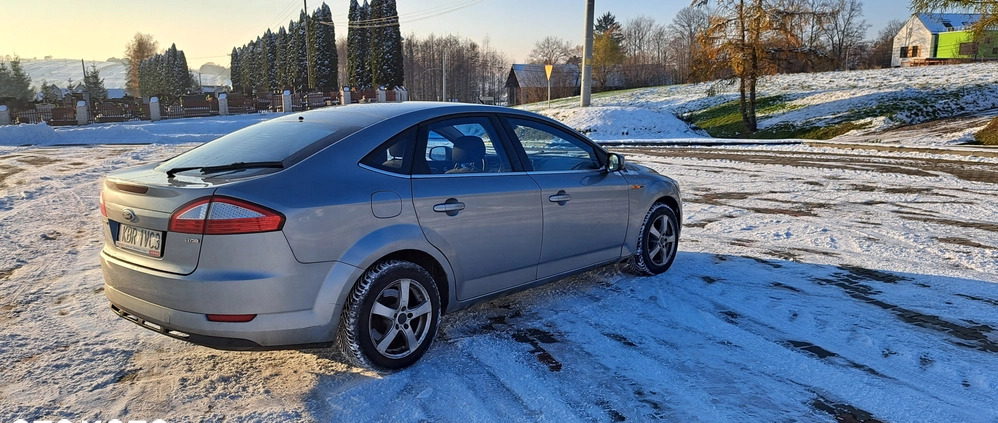 Ford Mondeo cena 9999 przebieg: 352000, rok produkcji 2009 z Brzesko małe 121